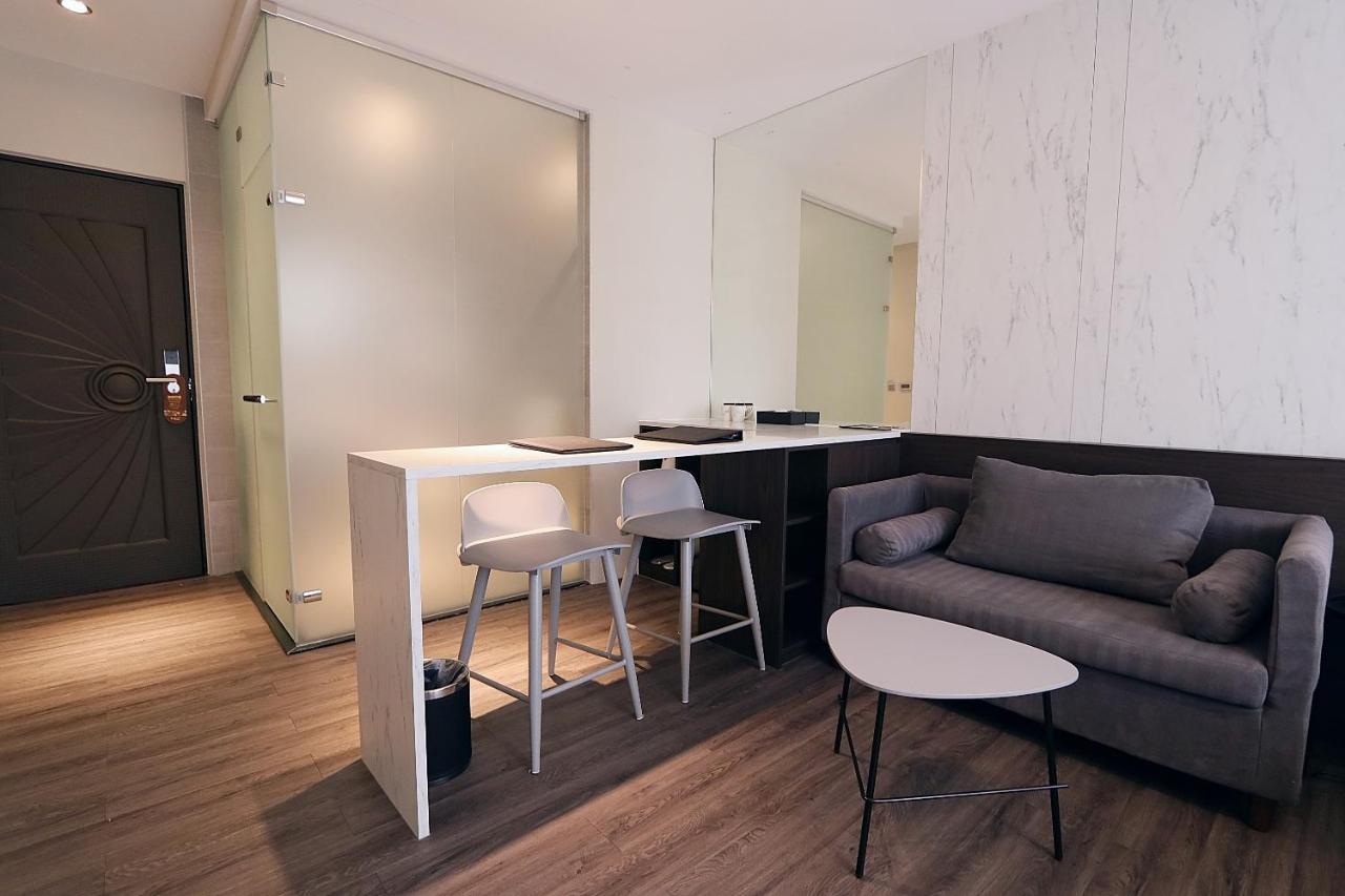 Hotel Hesper Hsr Taichung Eksteriør billede